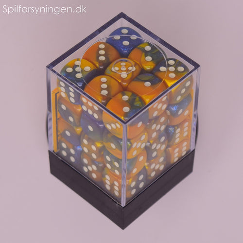 Germini™ – 12mm d6 Masquerade - Yellow w/white Dice Block™
