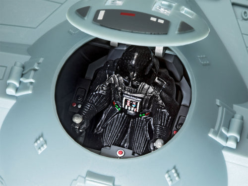 Star Wars Revell Darth Vader's TIE Fighter m. lim & maling (1:57)