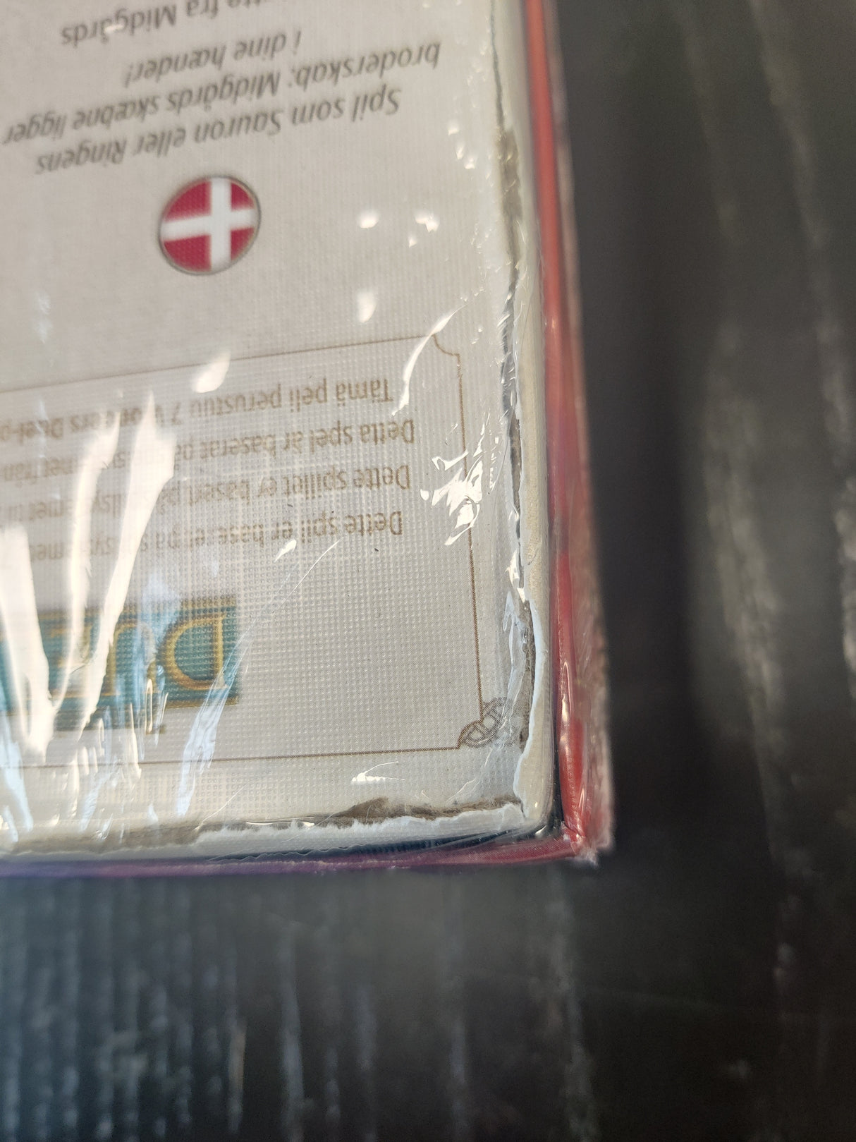 (Beskadiget) The Lord of the Rings - Duel for Middle-Earth (Nordic) - Årets Voksenspil 2024