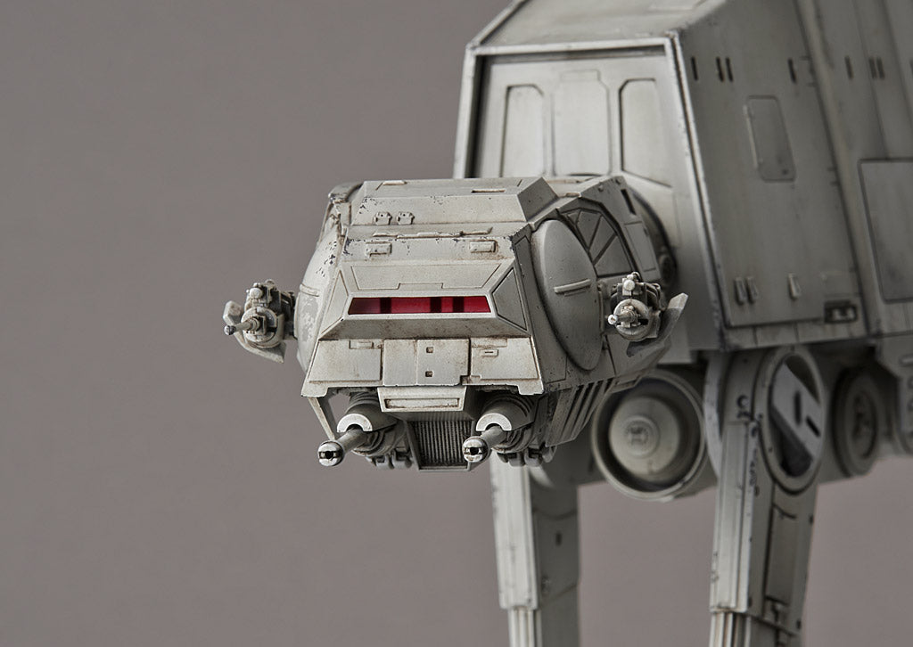 Star Wars Bandai Revell AT-AT (1:144)