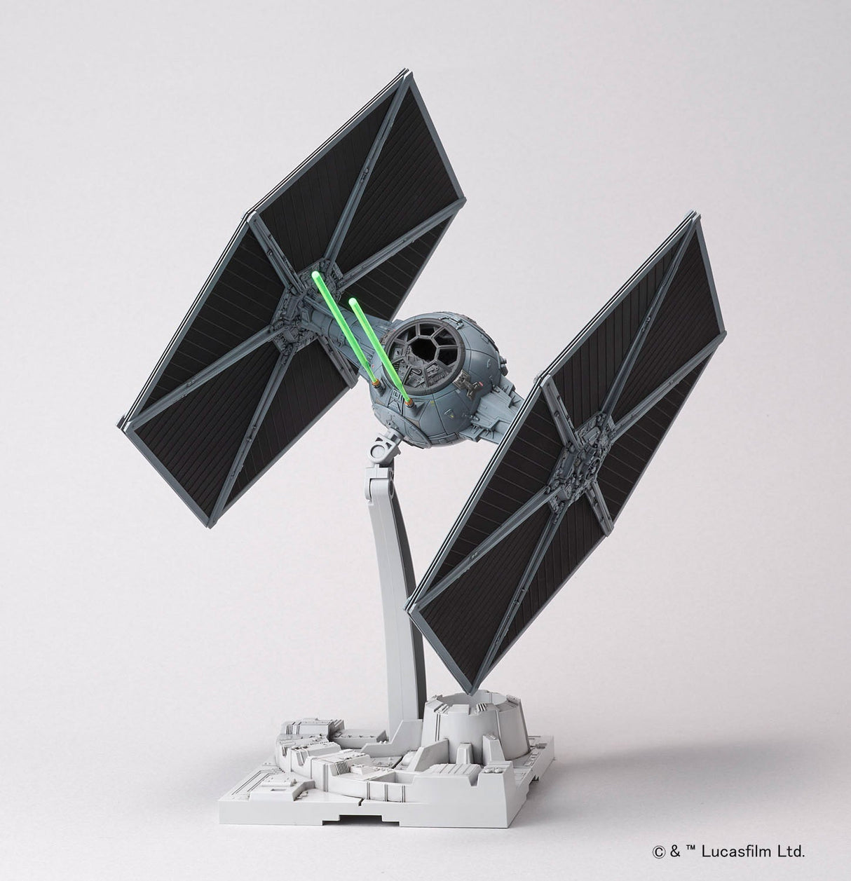 Star Wars Bandai Revell TIE Fighter (1:29)