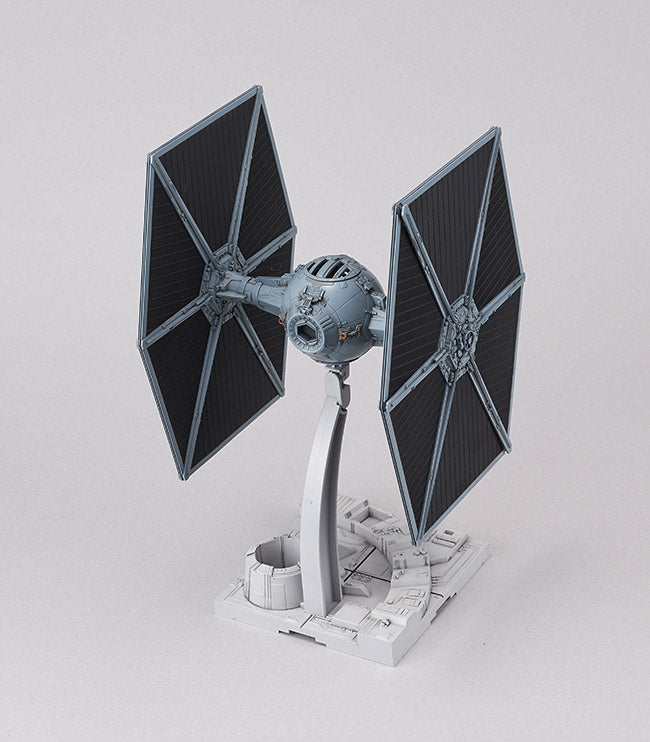 Star Wars Bandai Revell TIE Fighter (1:29)