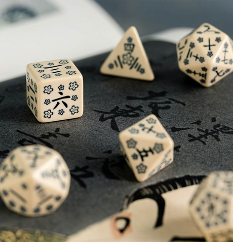Japanese: Polyhedral Dice Set - Last Words Stone indhold