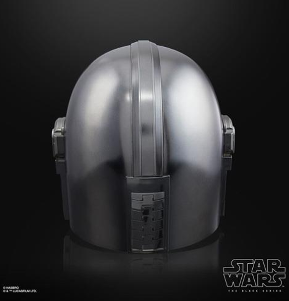 The Balck series Mandalorian helmet - back